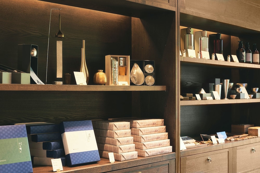 숙박 시설 내 편의 시설/서비스