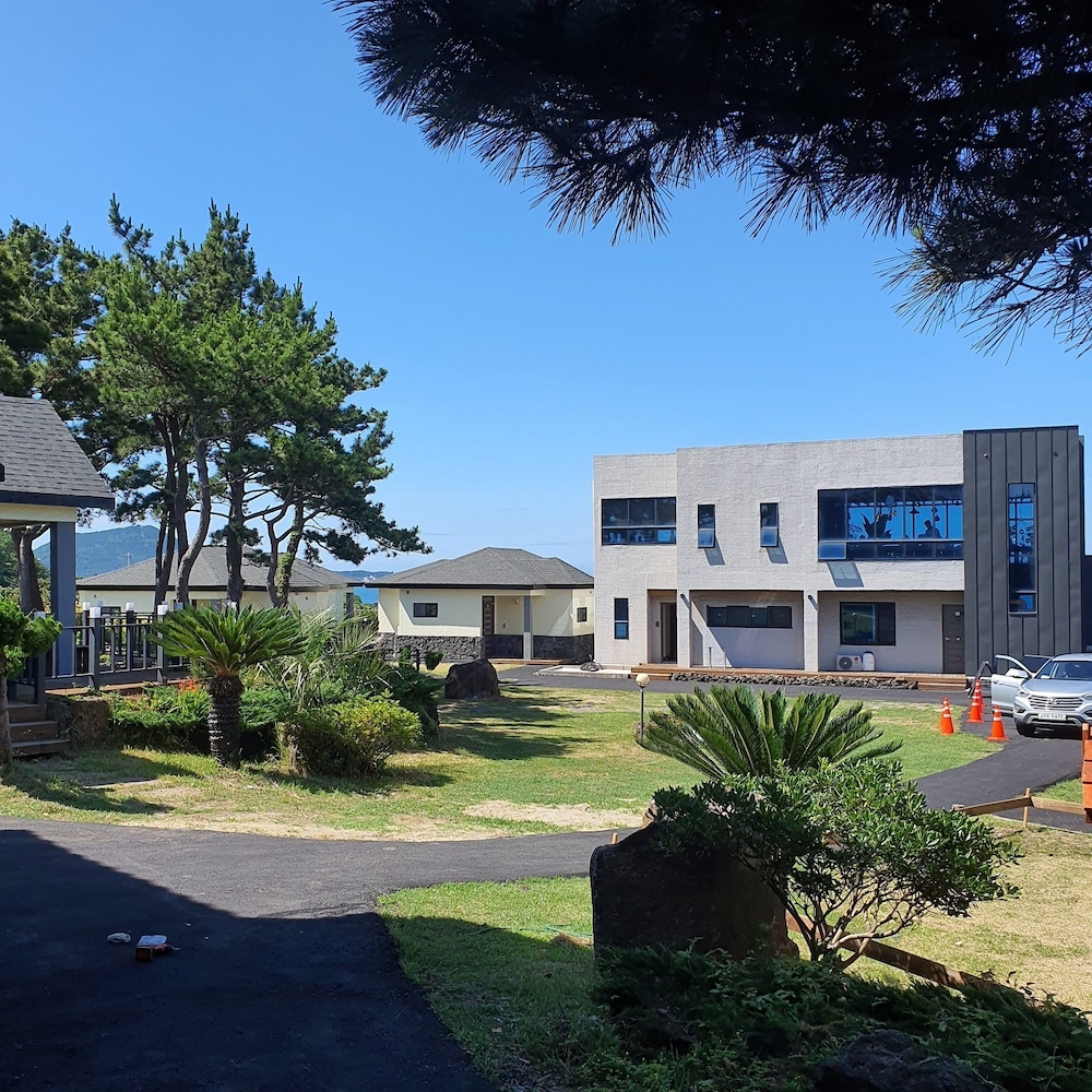 숙박 시설에서 보는 주변 전망