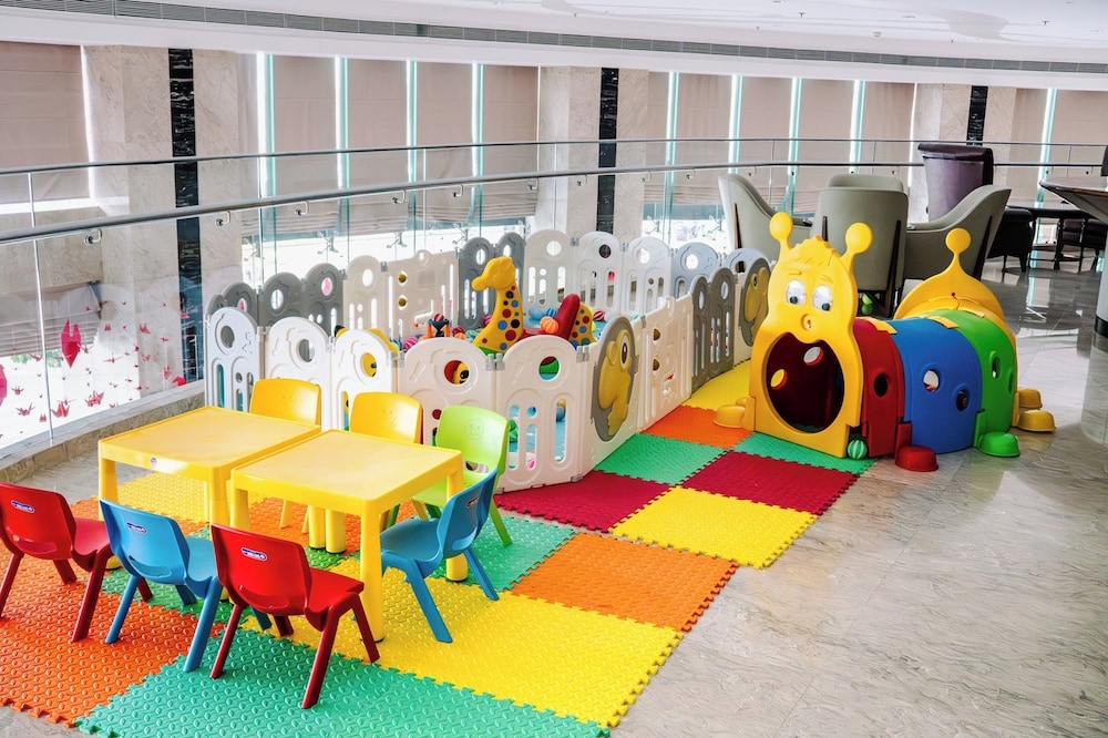 어린이 놀이 공간 - 실내