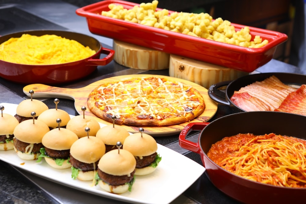 뷔페 아침 식사