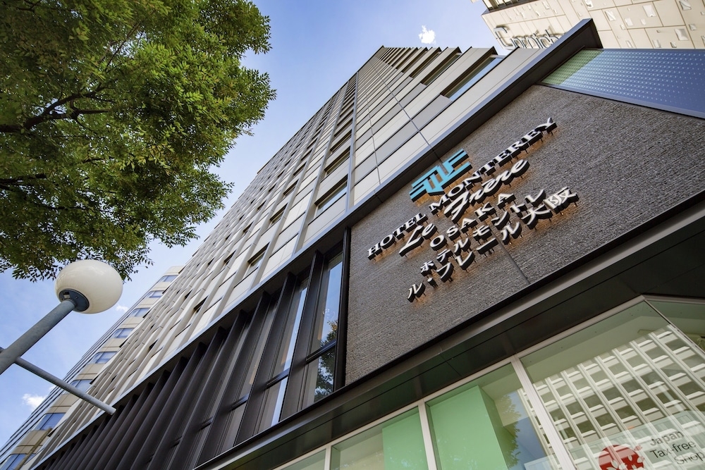 숙박 시설 정면