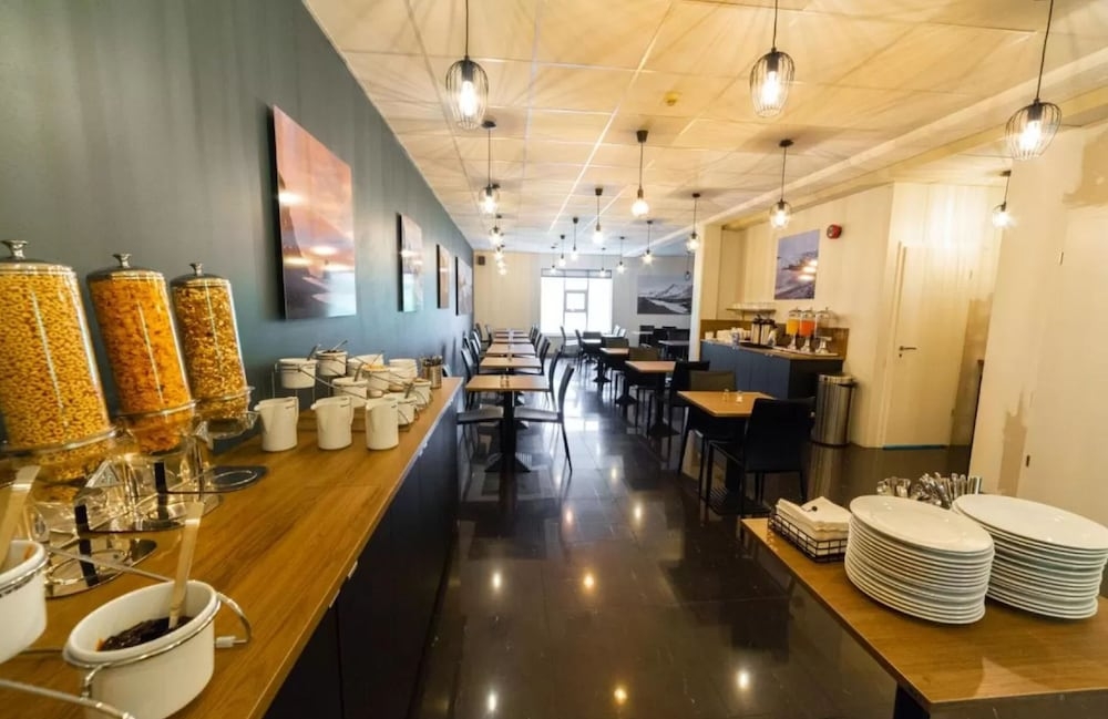 뷔페 아침 식사