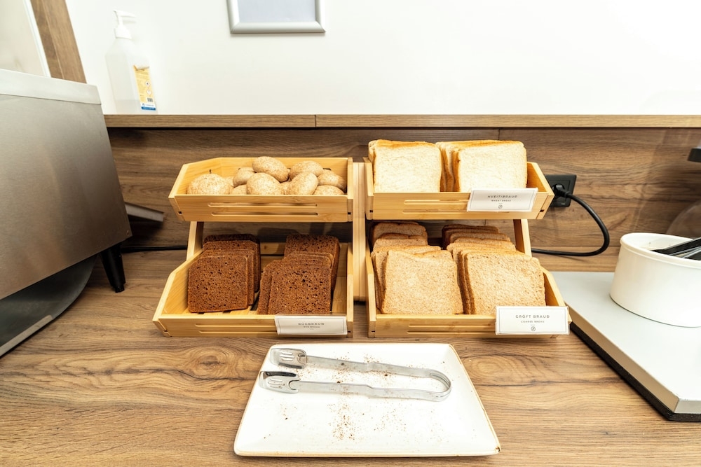 뷔페 아침 식사