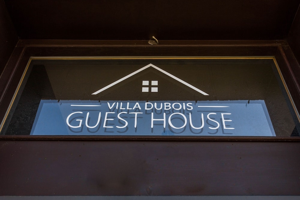 숙박 시설 정면