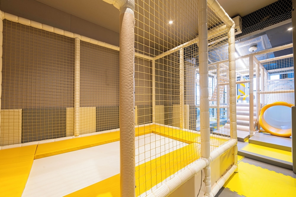 어린이 놀이 공간 - 실내