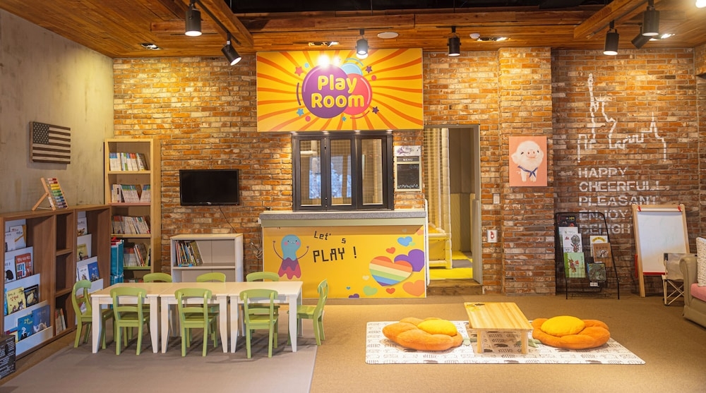 어린이 놀이 공간 - 실내