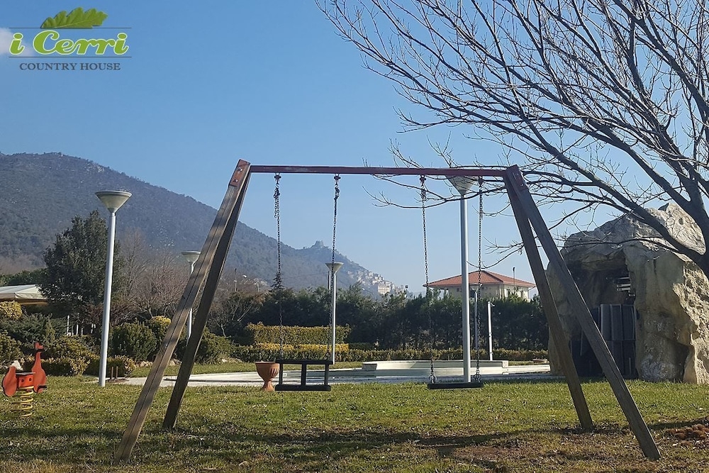 어린이 놀이 공간 - 야외