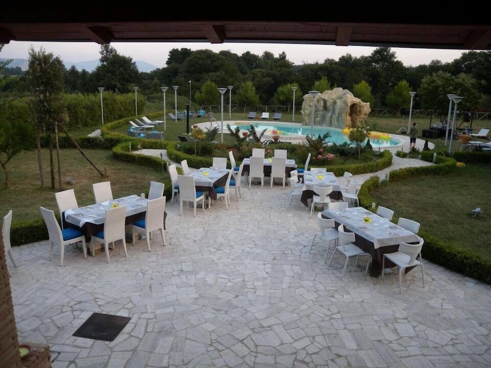 야외 연회 공간