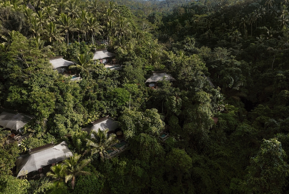 숙박 시설 정면