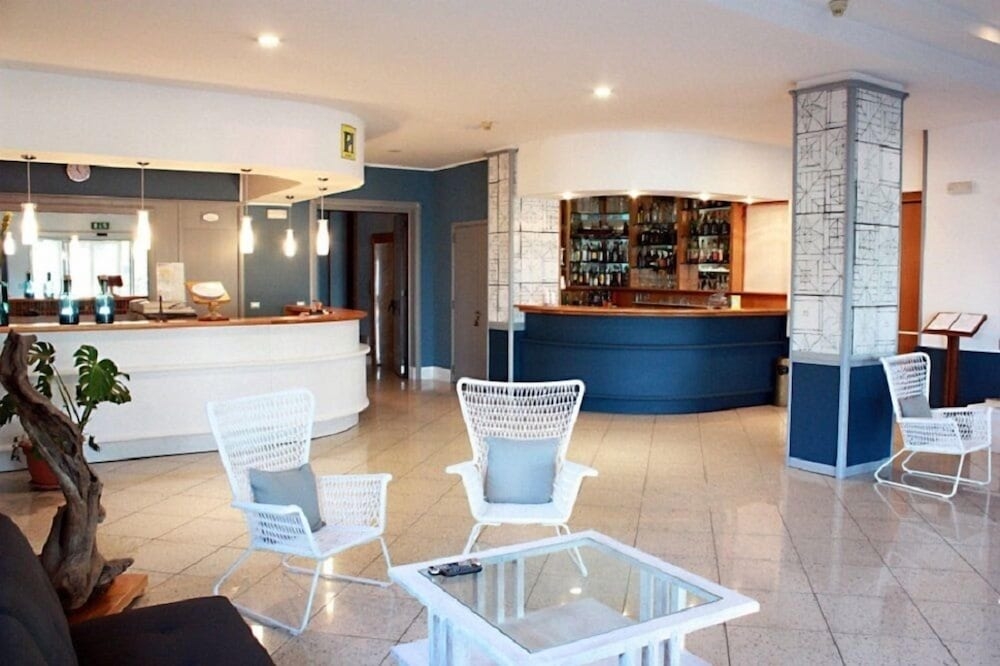 로비 좌석 공간