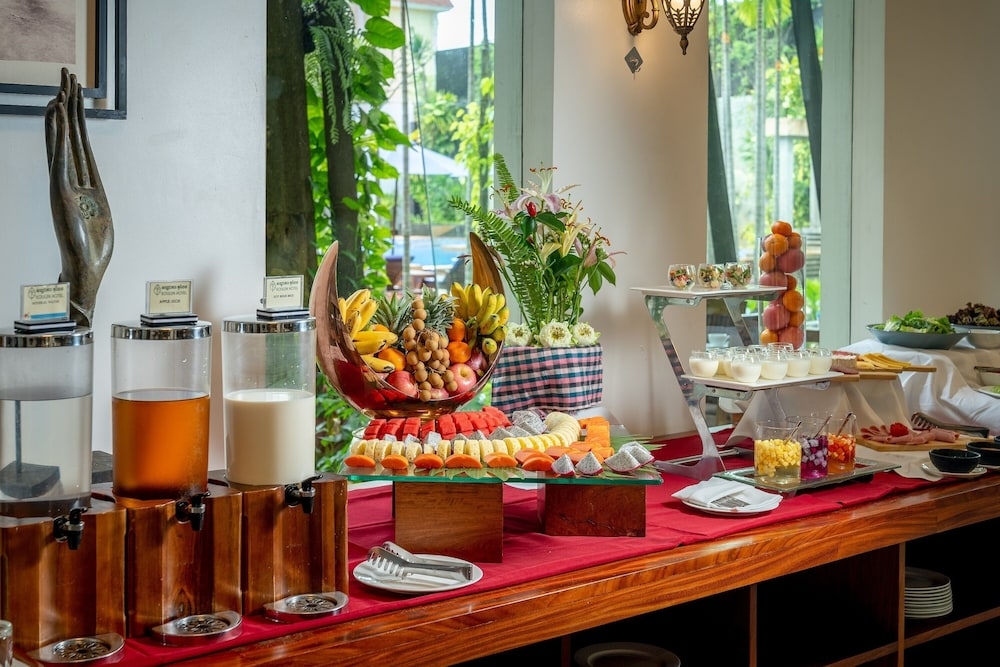 뷔페 아침 식사