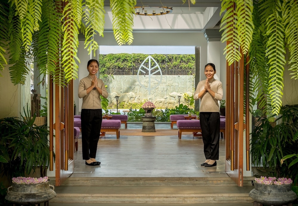 숙박 시설 입구