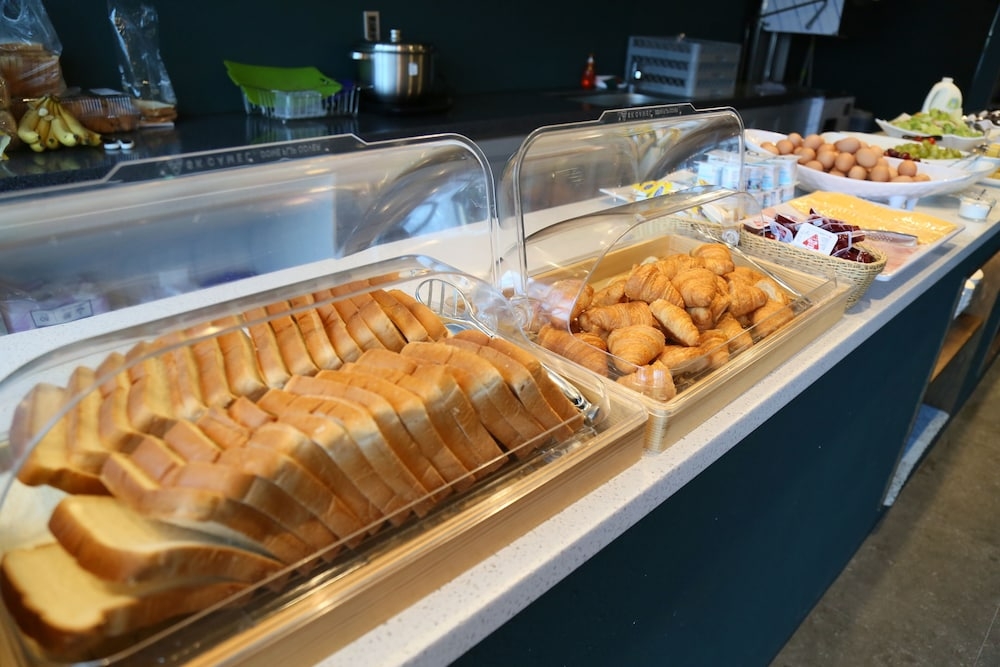 뷔페 아침 식사