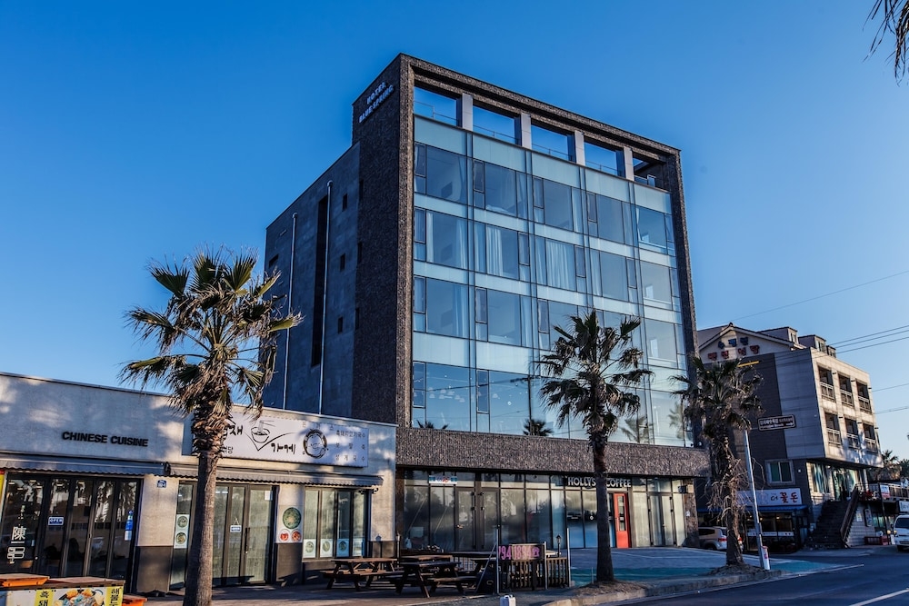 숙박 시설 정면