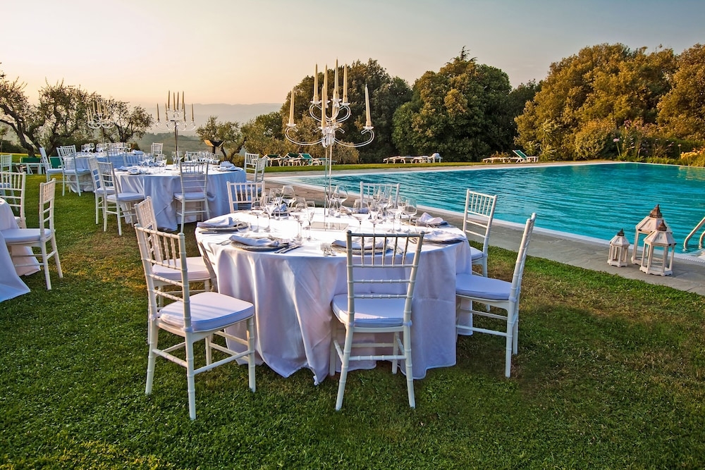 야외 결혼식 공간