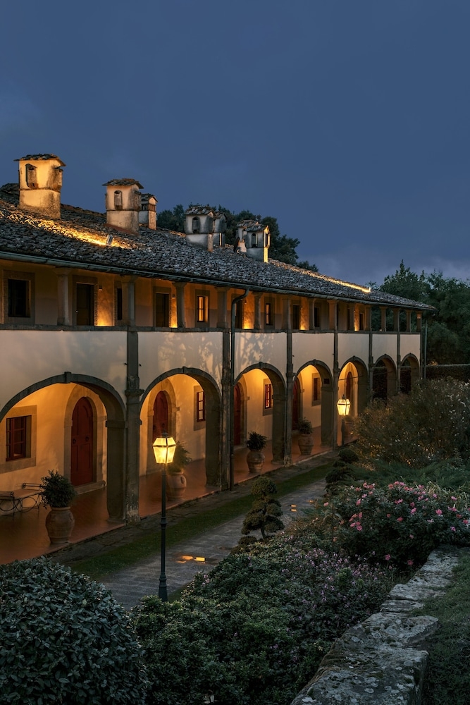 숙박 시설 구내