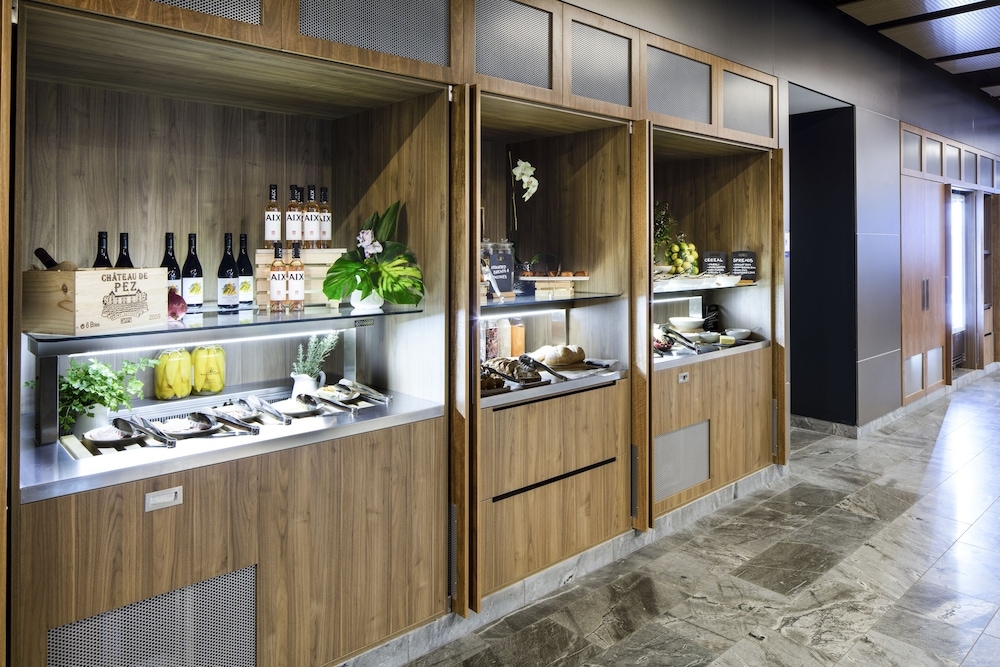 뷔페 아침 식사