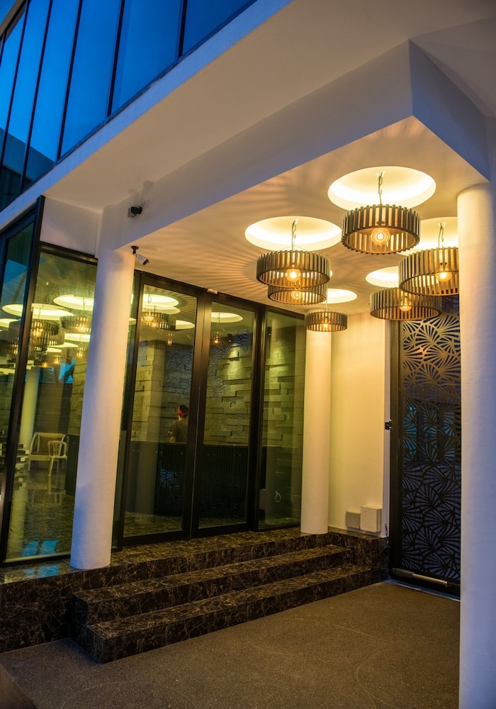 숙박 시설 입구