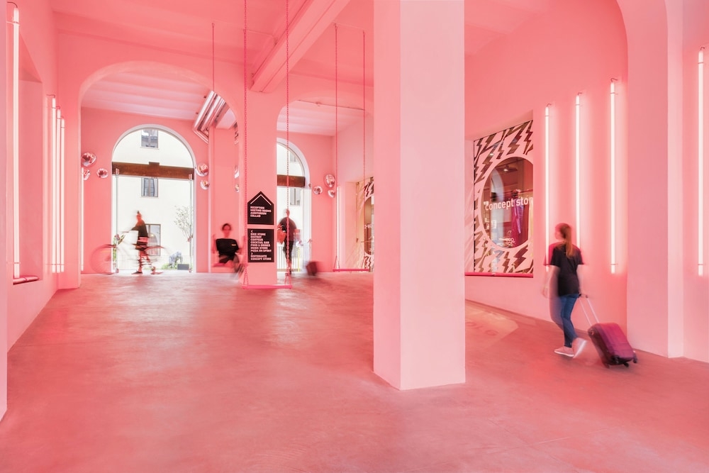 숙박 시설 입구