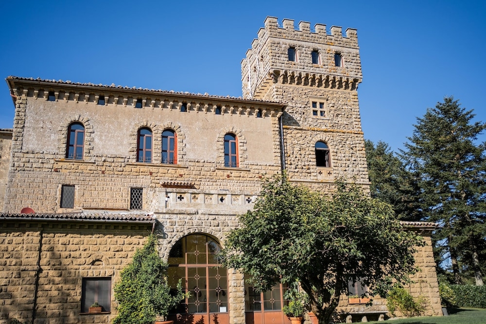 숙박 시설 정면