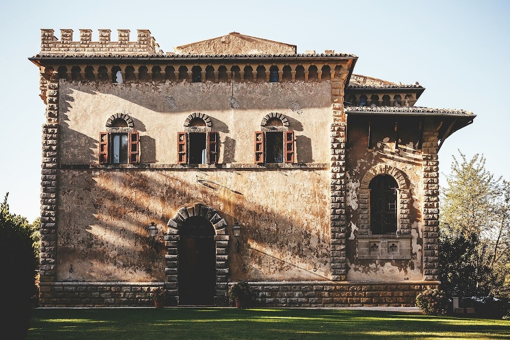 숙박 시설 정면