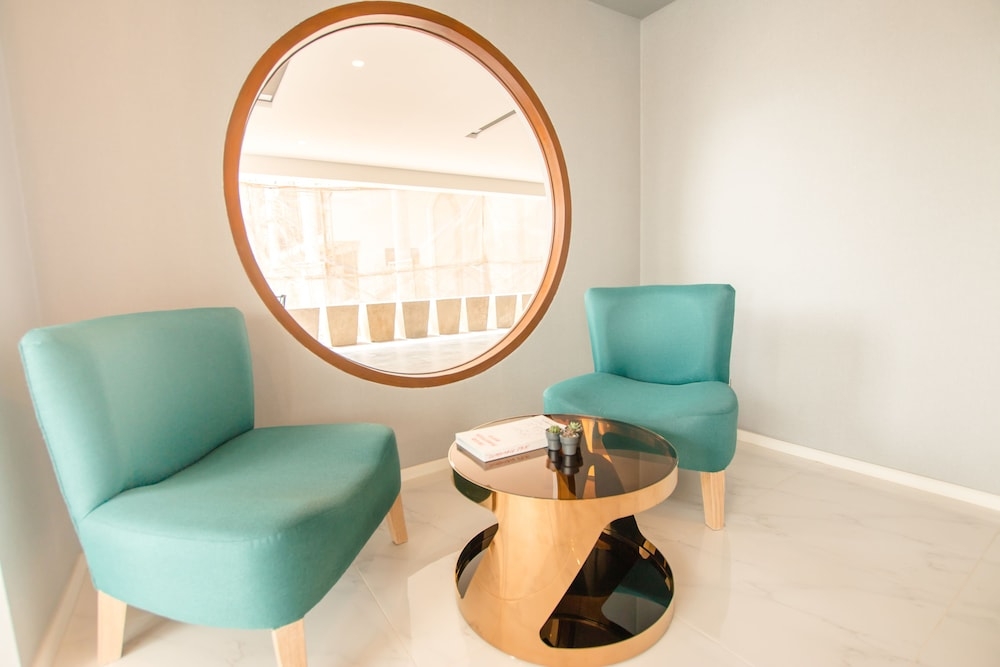 로비 좌석 공간