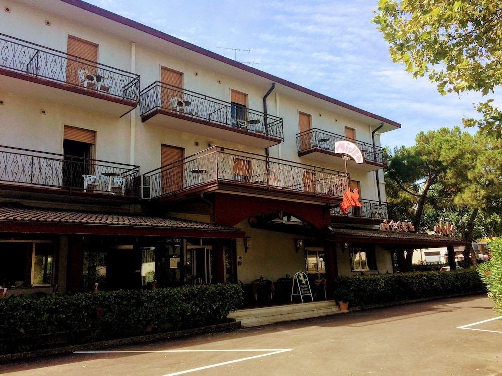 숙박 시설 정면