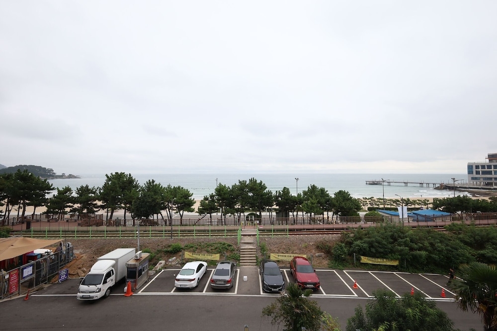 숙박 시설 정면