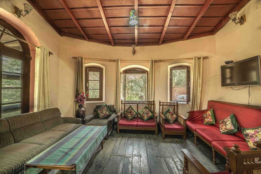 로비 좌석 공간