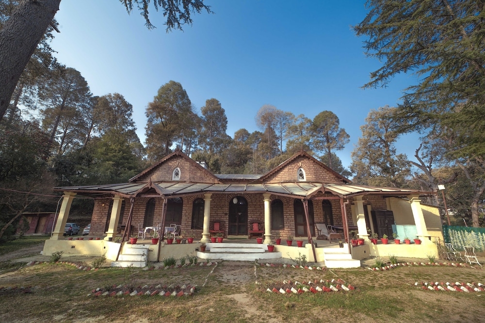 숙박 시설 정면