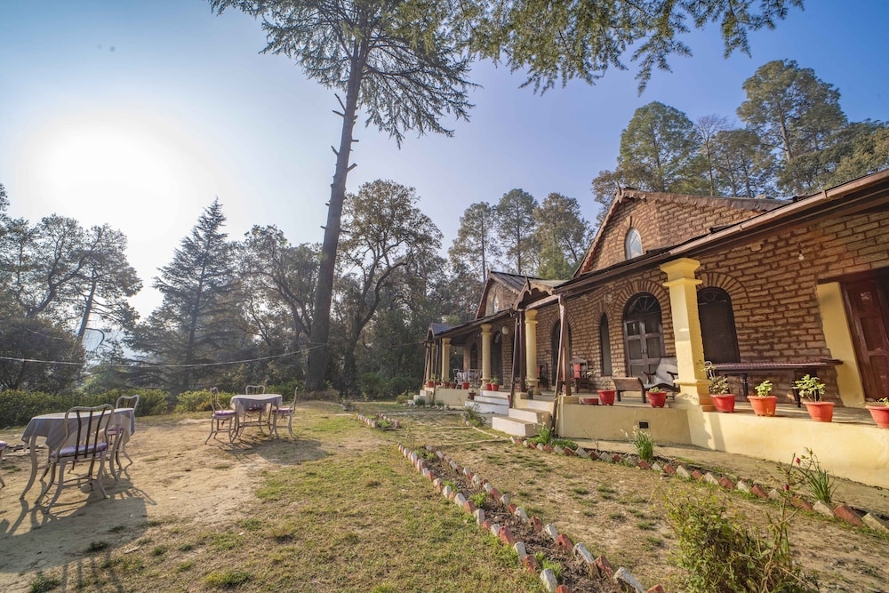 숙박 시설 정면