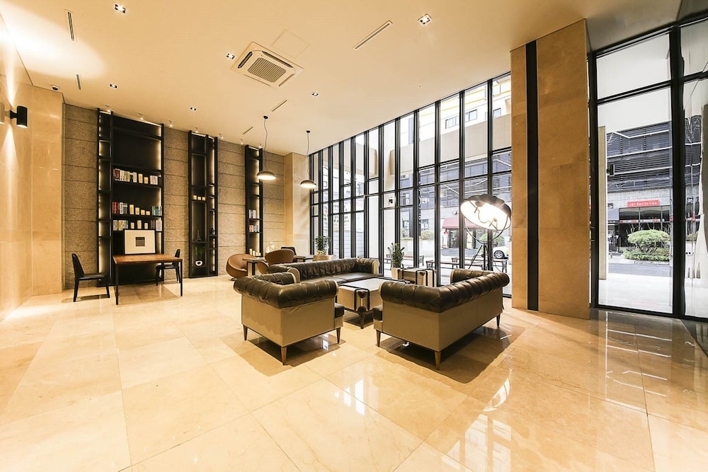 로비 좌석 공간