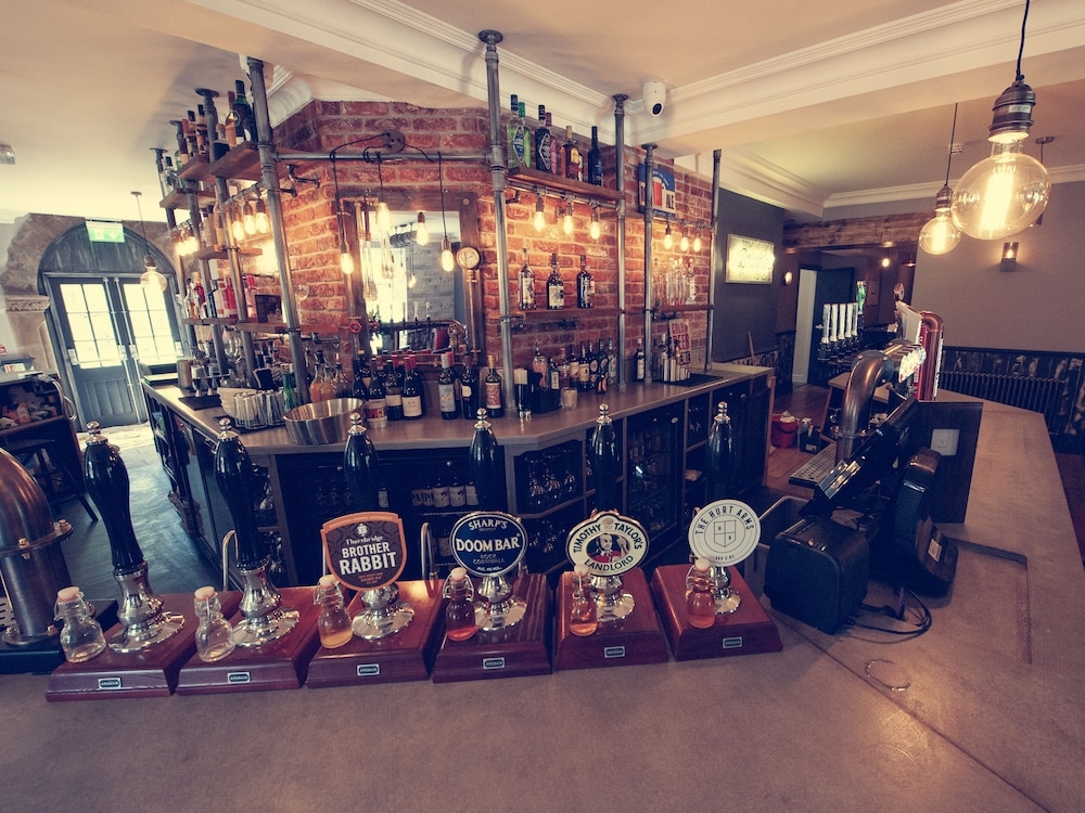 바(숙박 시설 내)