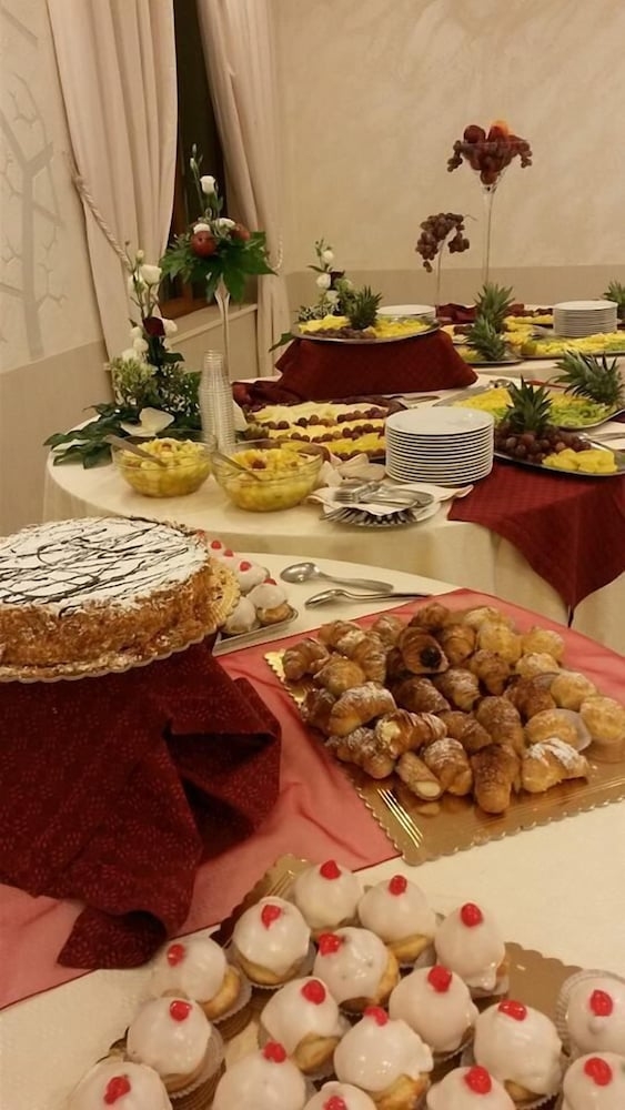 뷔페 아침 식사