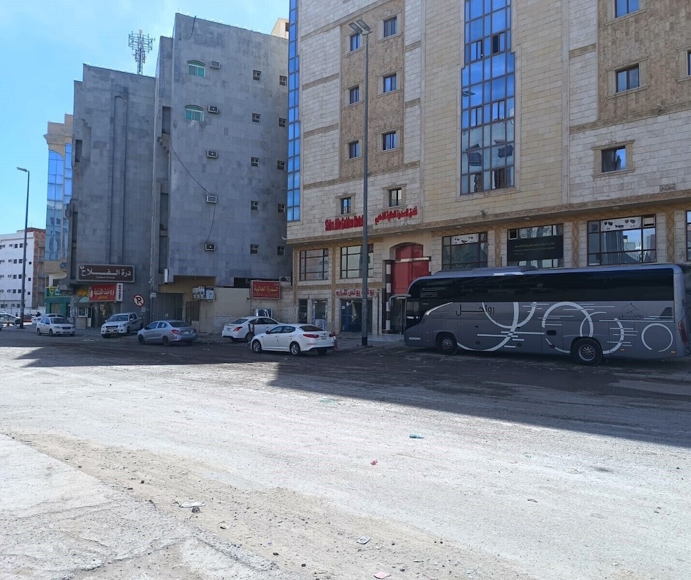 숙박 시설 정면