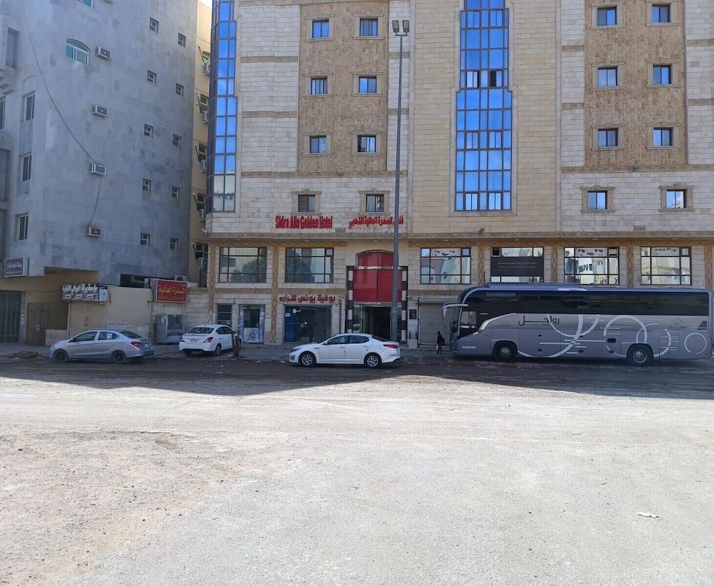 숙박 시설 정면