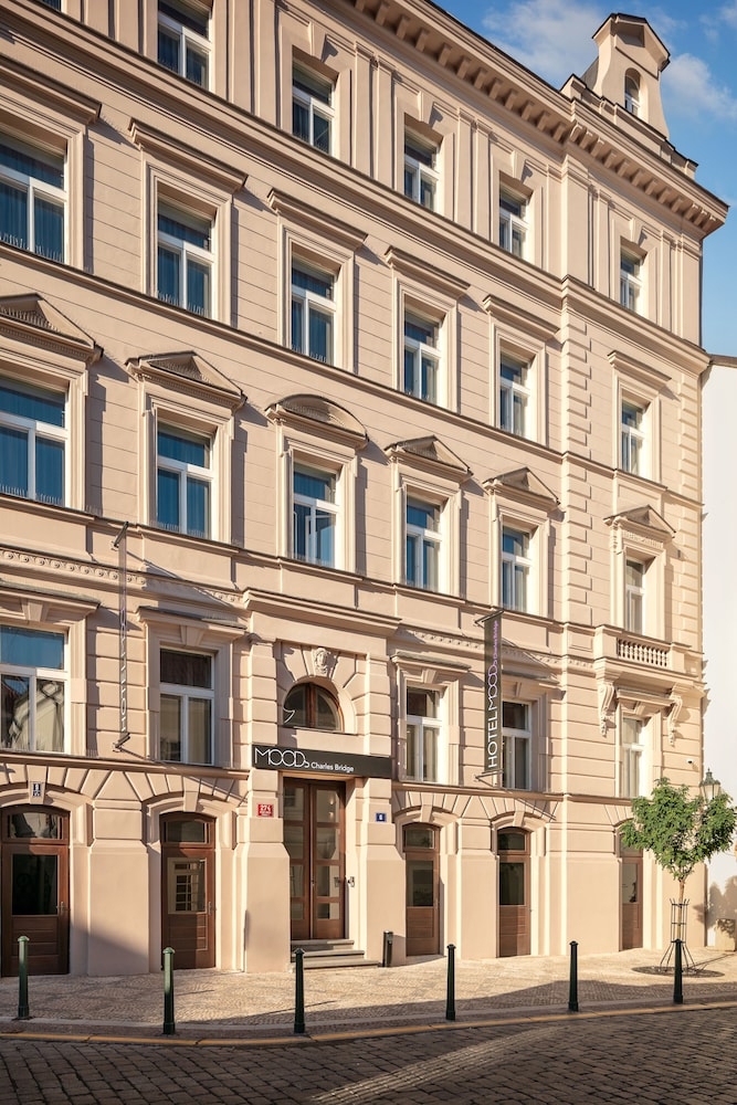 숙박 시설 입구