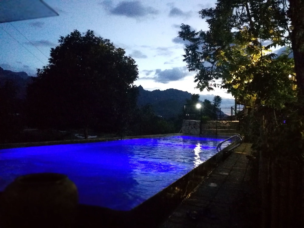 실내/야외 수영장