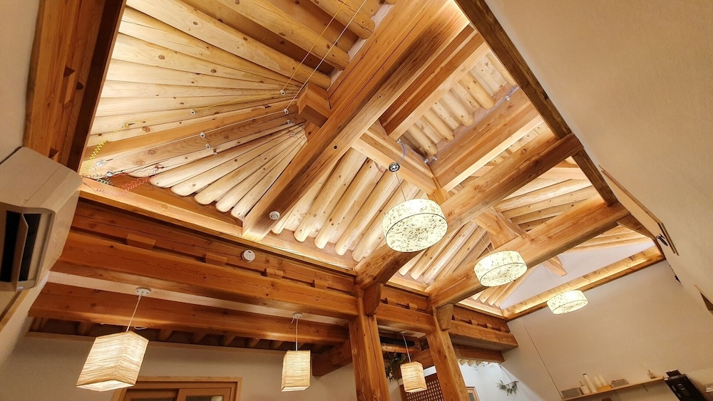 숙박 시설 내 편의 시설/서비스