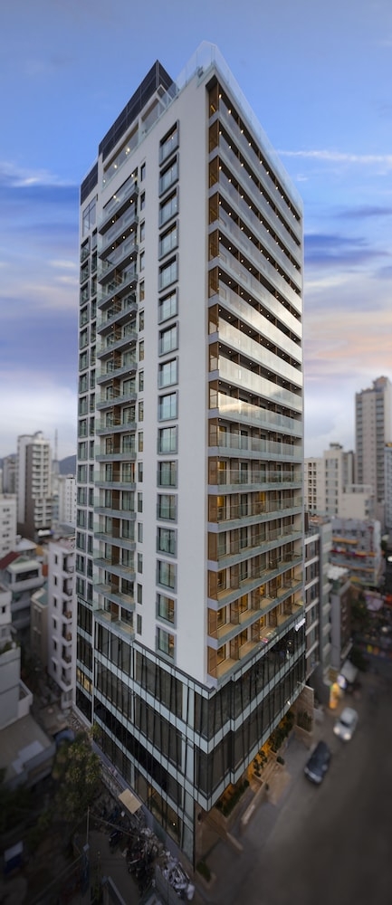 숙박 시설 정면