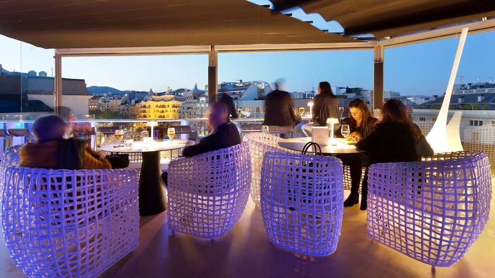 바(숙박 시설 내)