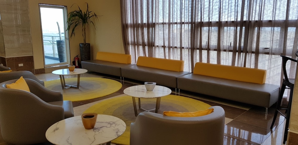 로비 좌석 공간