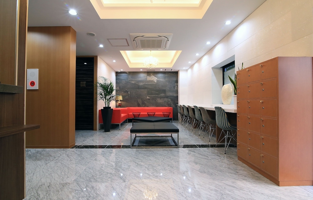 로비 좌석 공간