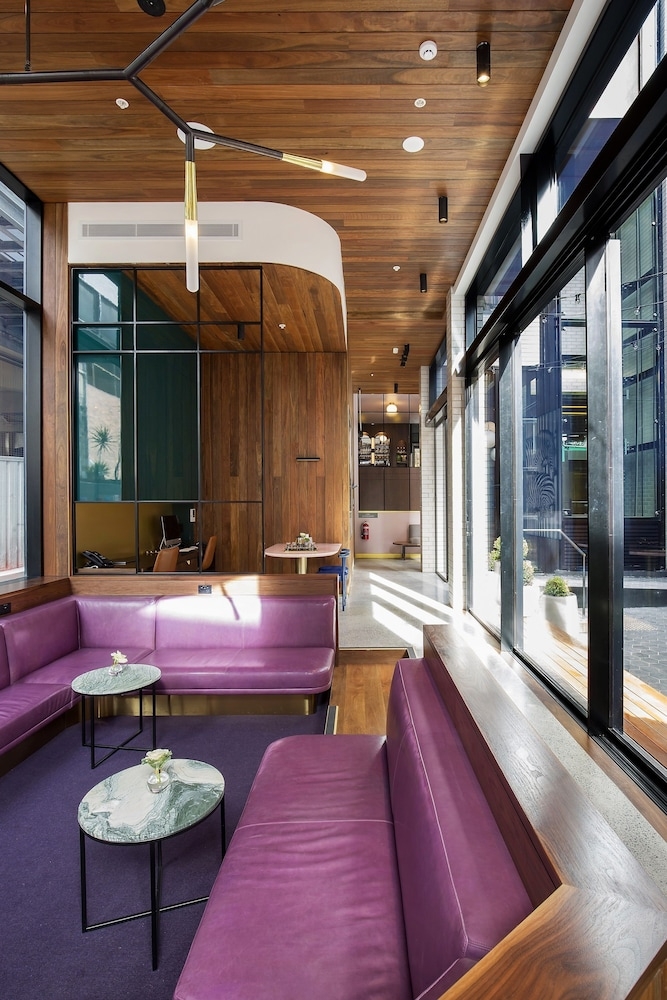 로비 좌석 공간