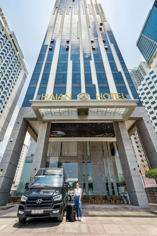 숙박 시설 정면