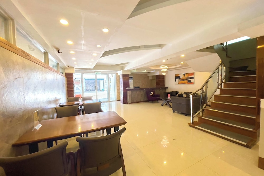 로비 좌석 공간