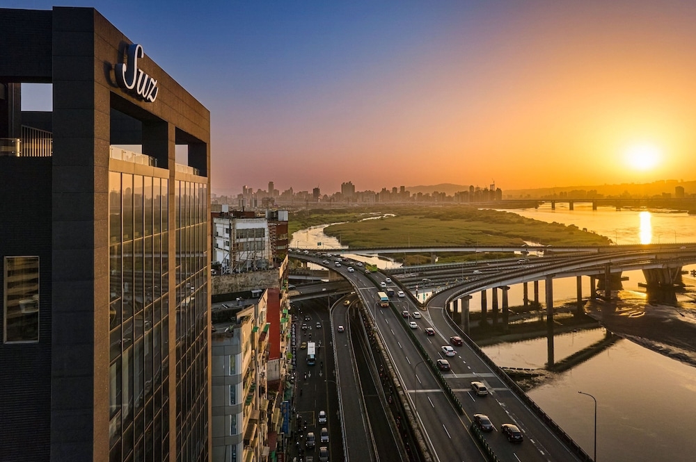 수즈 앤 카토르제 타이페이, 트리뷰트 포트폴리오 호텔