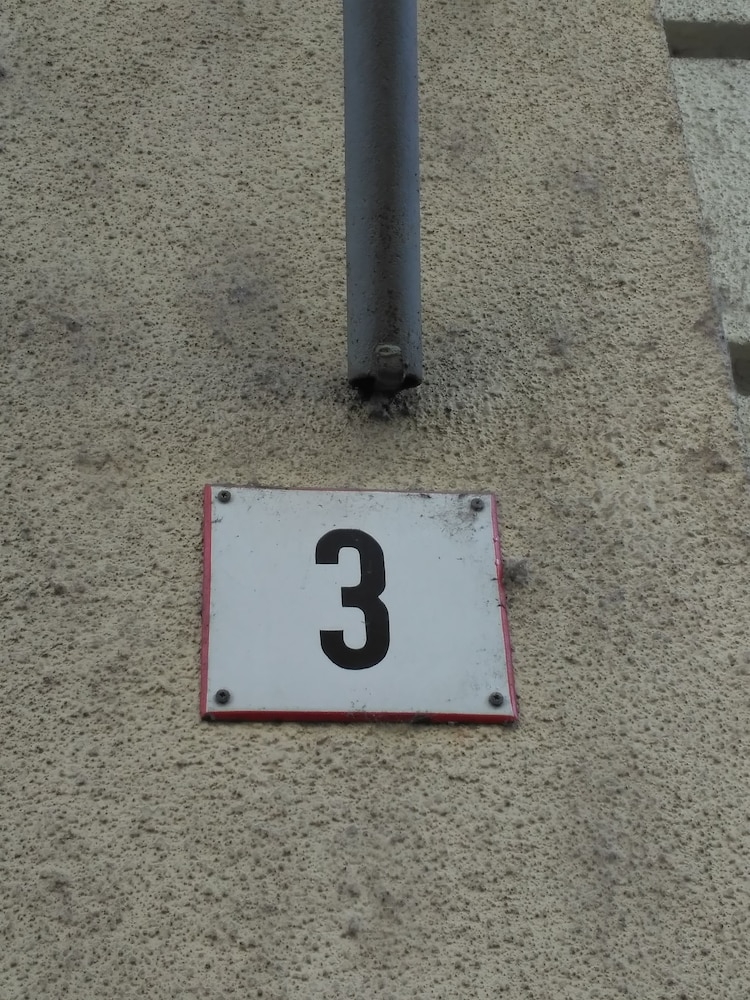 숙박 시설 입구