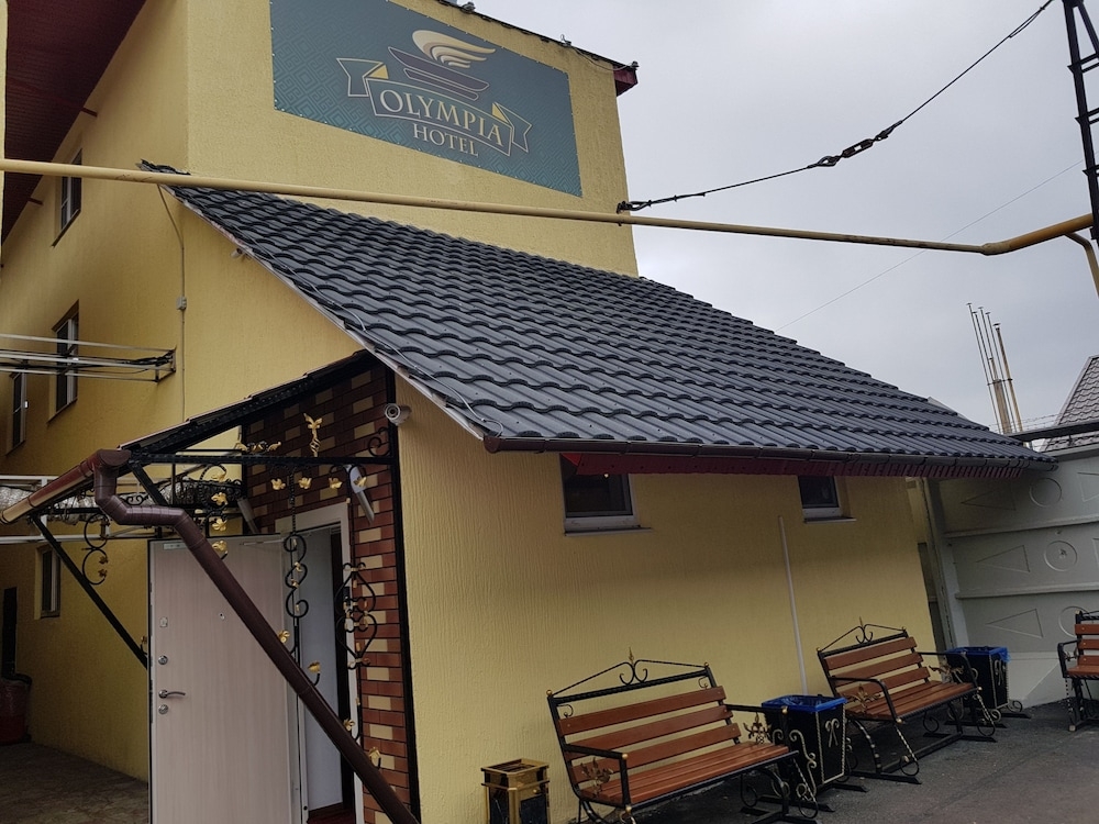 숙박 시설 정면