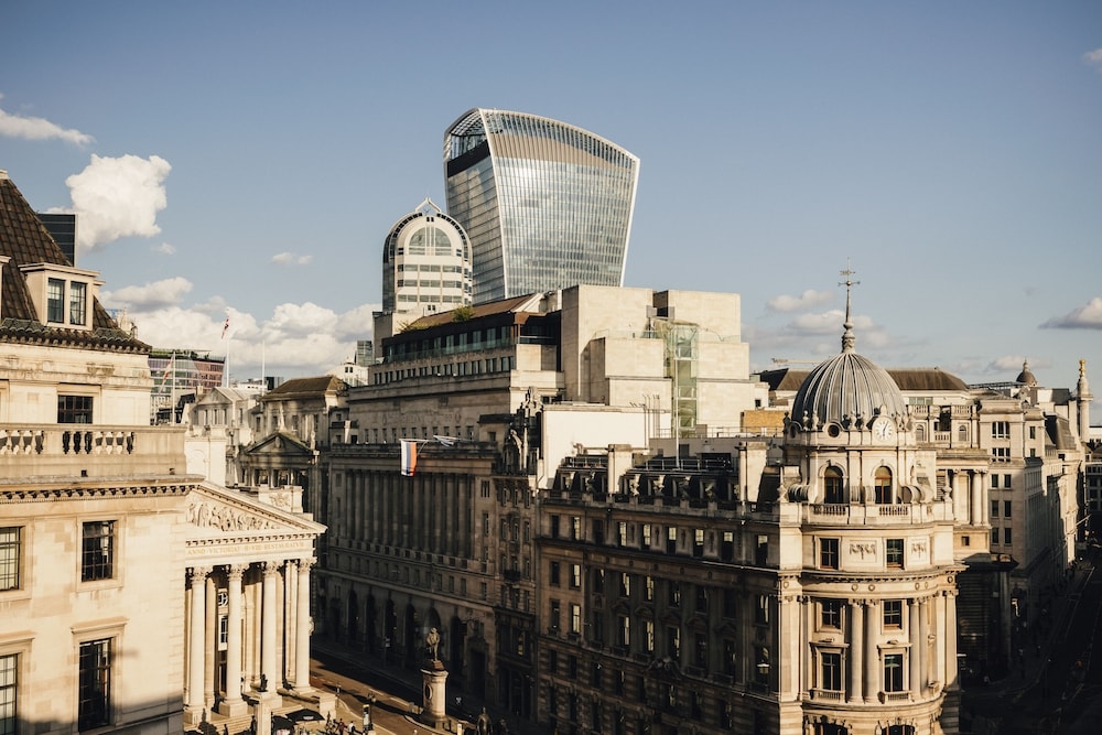 숙박 시설에서 보는 시내 전망